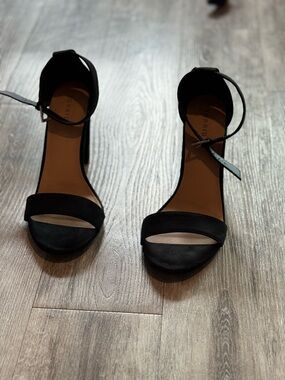 Torrid Black Ankle-Strap Block Heels - 4H